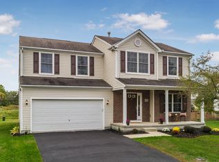 142 Sapphire Ice Dr, Delaware, OH 43015