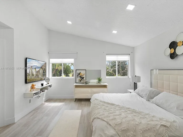 1607 SW 157th Ave — Photo 33