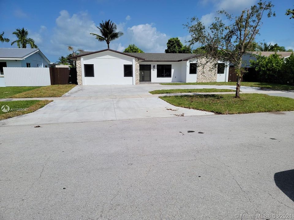 1st image of 19981 SW 83rd Ave