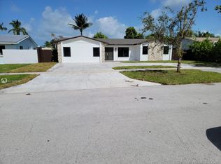 19981 SW 83rd Ave, Cutler Bay, FL 33189