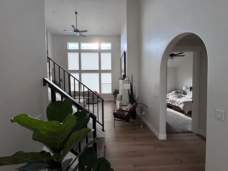1457 N Arcadia Dr — Photo 3