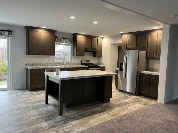 9948 W Main St, Lapel, IN 46051