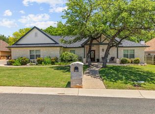 138 Stone Cyn, Fredericksburg, TX 78624