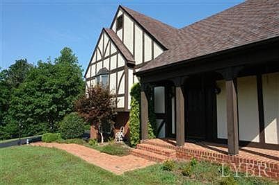 3rd image of 348 Hans Hill Dr