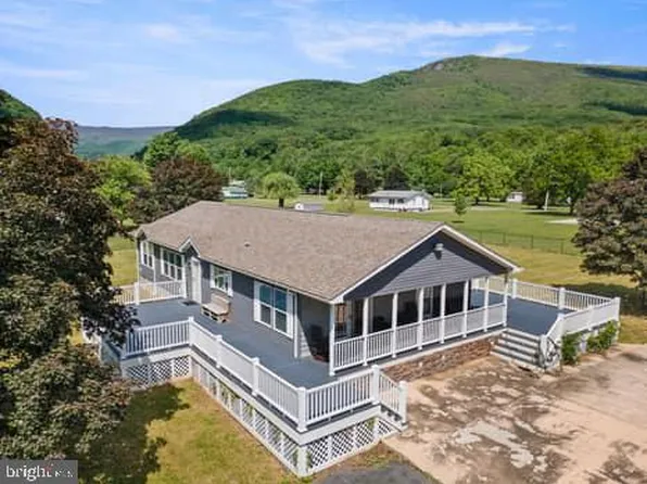 107 Trout Ln, Petersburg, WV 26855