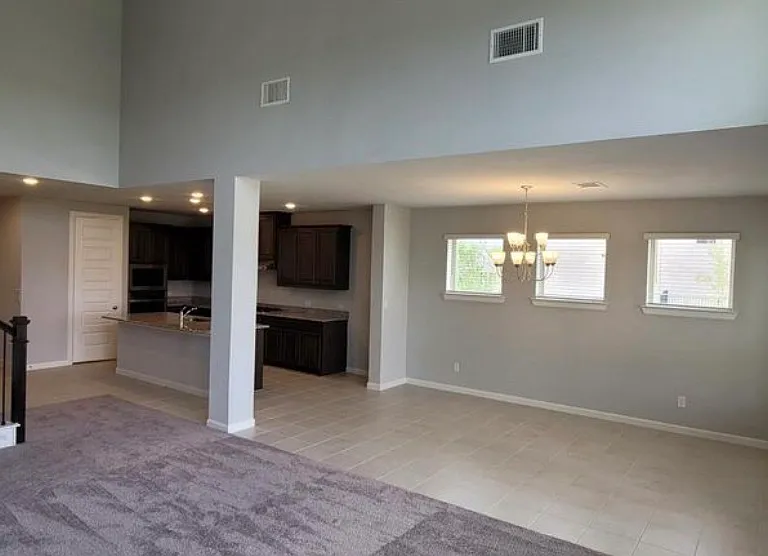 1701 McDougall Crk — Photo 2