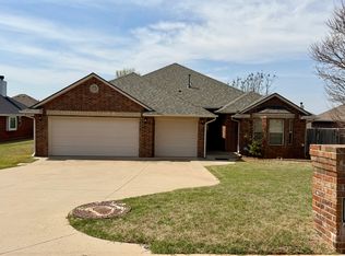 3401 First Capitol Cir, Guthrie, OK 73044