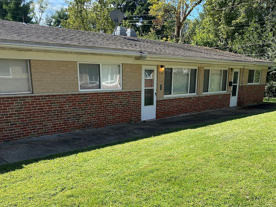 1st image of 747 Lepere St
