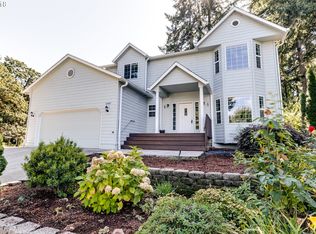 6947 Glacier Dr, Springfield, OR 97478