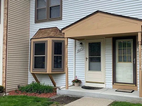 3025 Debra Ct #1, Auburn Hills, MI 48326