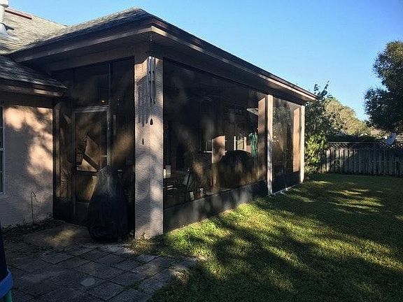 3rd image of 4828 Winton Cir