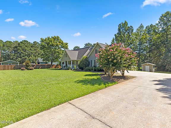 2nd image of 153 Dogwood Dr