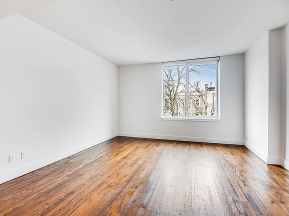 3rd image of 847 Lexington Ave APT 5A