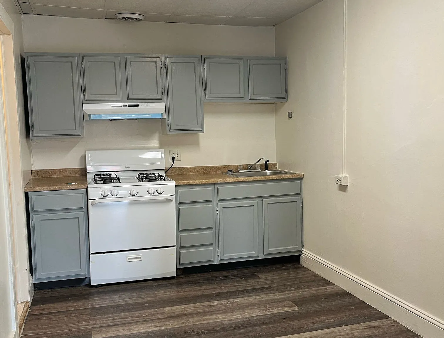 929 N Calvert St — Photo 2