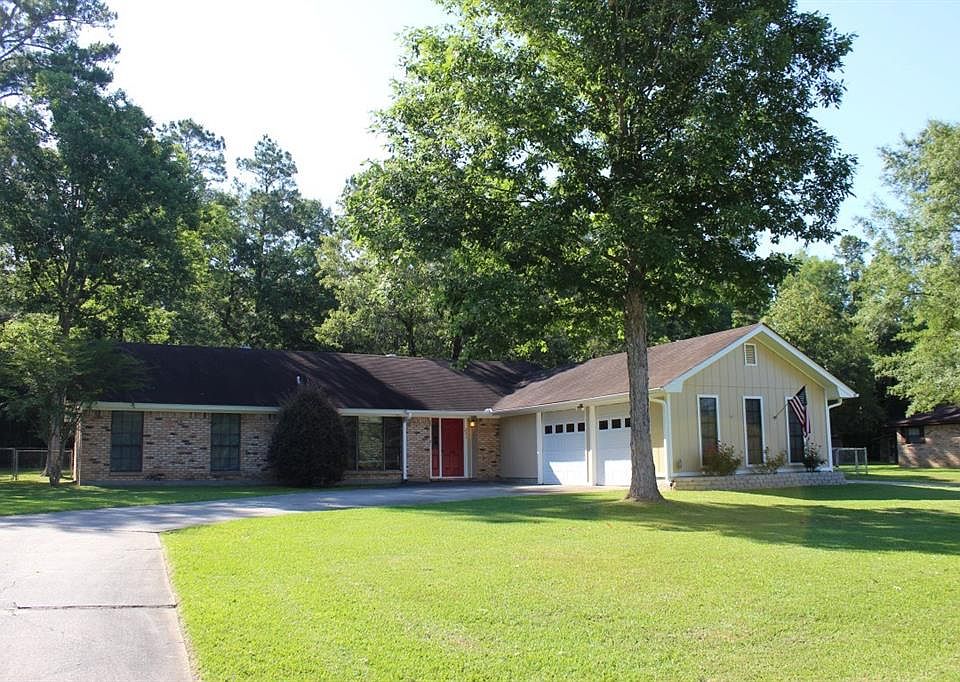 1st image of 231 Woodlake Dr