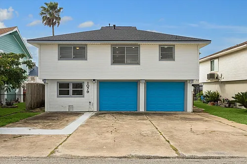 1079 Redfish St Photo 1