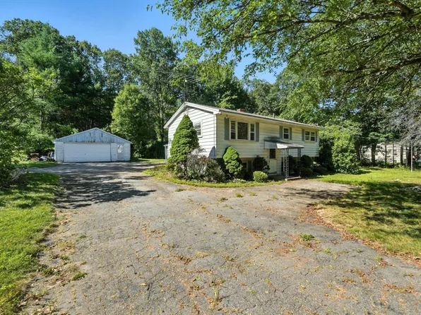 385 River Rd, Uxbridge, MA 01569