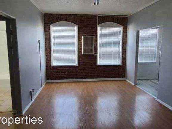 2nd image of 1317 S Fedora St #10753871