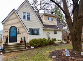 209 W Corrington Ave, Peoria, IL