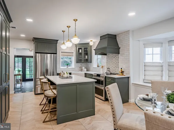 69 E Levering Mill Rd, Bala Cynwyd, PA 19004