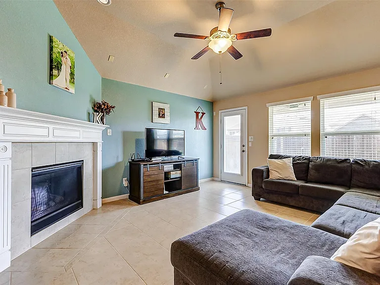 9973 Spring Rock Ln — Photo 10