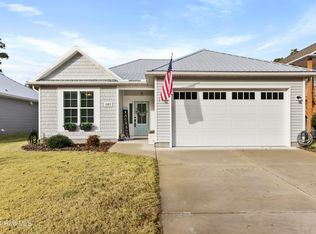 107 NW 25th St, Oak Island, NC 28465