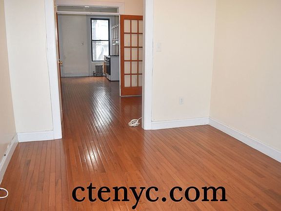 4th image of 1585 2nd Ave Frnt 2