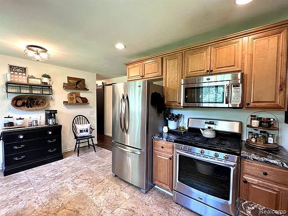 4th image of 9318 Reid Rd