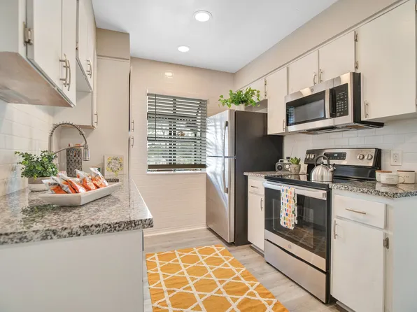 Las Arenas, 3373 Coe Ave #3411, Orlando, FL 32806