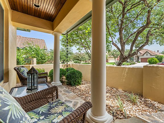 5th image of 4423 Essex Pl