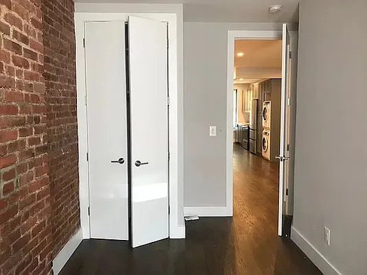 Rented by True Real Estate Group | media 7