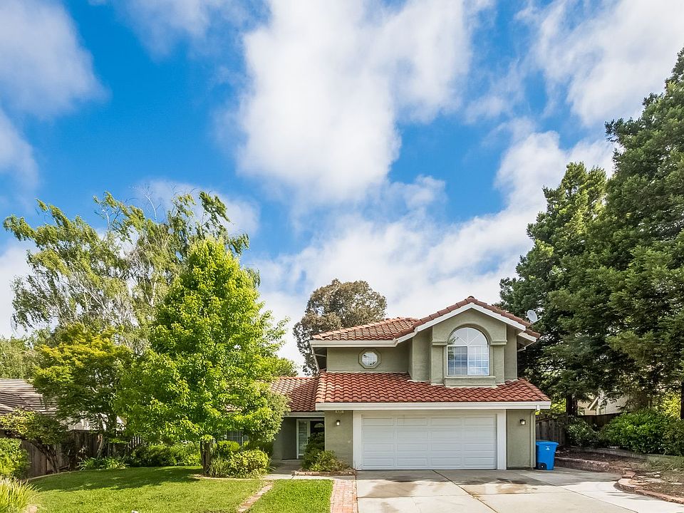 1st image of 434 Britannia Dr