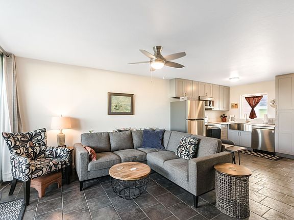4th image of 75-5766 Kuakini Hwy APT 105