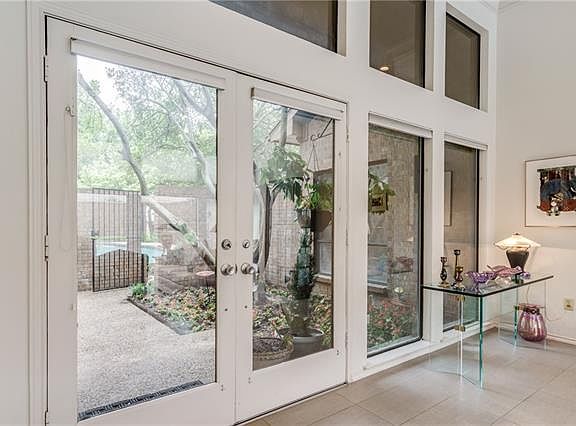 5th image of 4807 Bellerive Dr