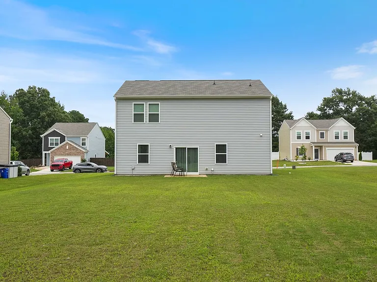 530 Cessna Dr — Photo 46
