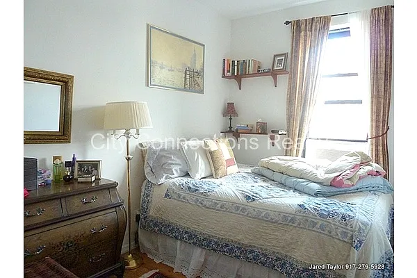 Rented by City Connections Realty | media 10