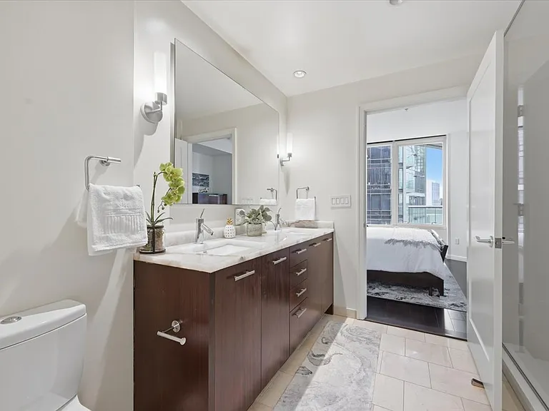 10700 NE 4th St #1006 — Photo 14
