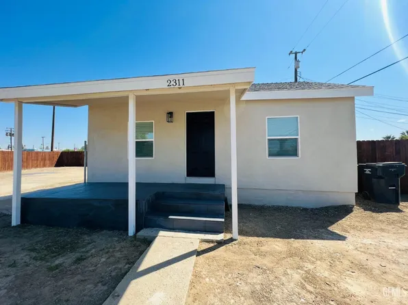 2311 N King St, Bakersfield, CA 93305