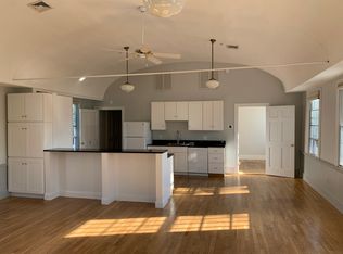 133 Main St, Putney, VT 05346