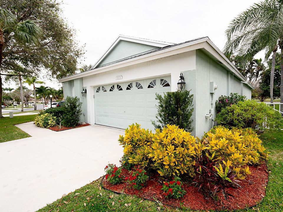 1st image of 6172 Lansdowne Circle