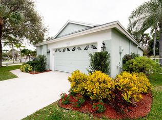 6172 Lansdowne Cir, Boynton Beach, FL 33472