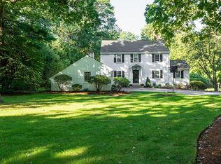 12 Moran Rd, Lynnfield, MA 01940