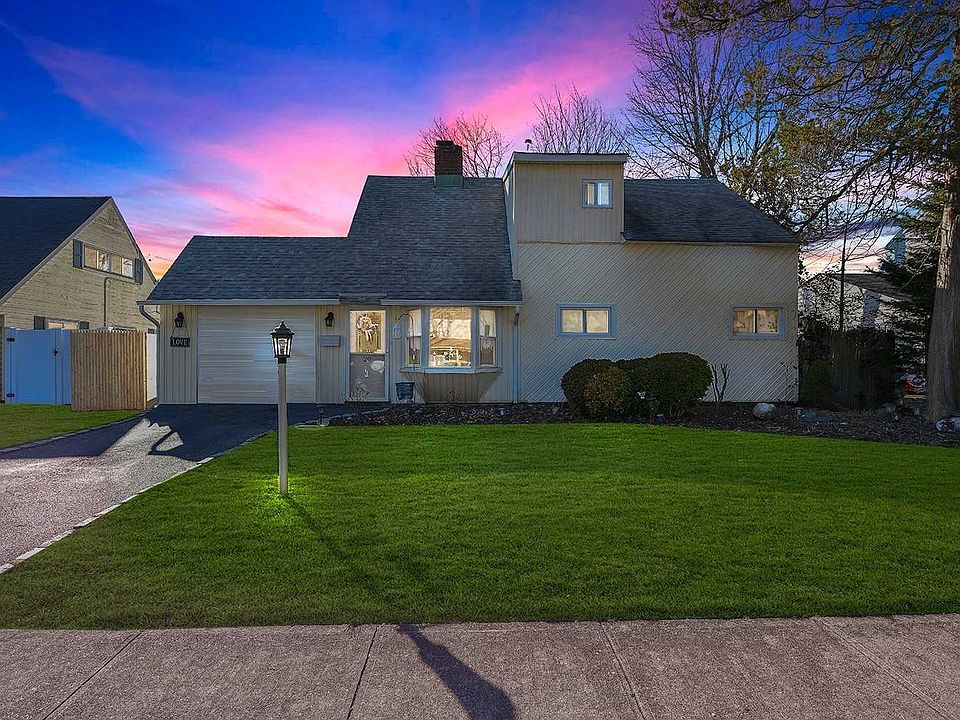 1st image of 20 Hope Ln