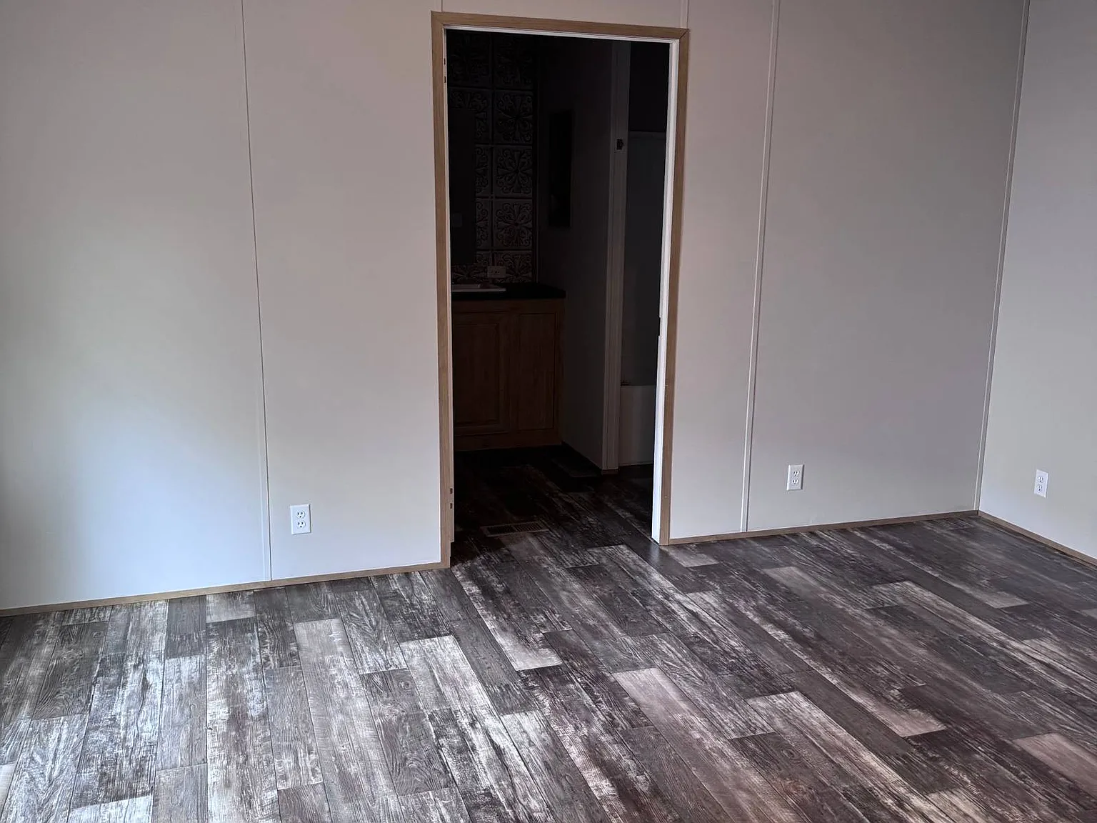 3 bed, 2.0 bath, 1056 sqft, $1,450 — Photo 4