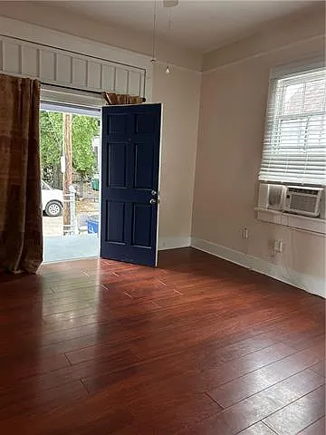 Studio, 1.0 bath, 347 sqft, $825 — Photo 4