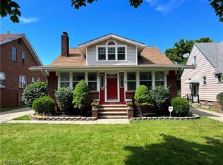 2076 Hillcrest Ave, Cleveland, OH 44109