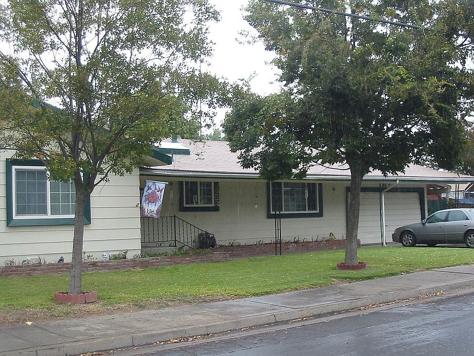 1st image of 1079 Palm Ave