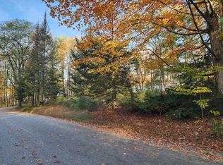 190 Grove St, North Conway, NH 03860