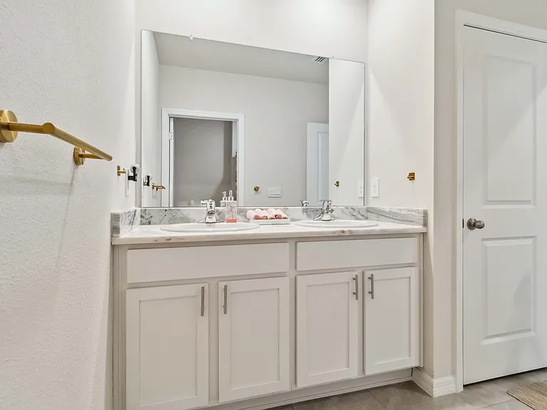 18006 Canopy Pl — Photo 14