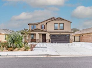 28245 Digger Ln, Menifee, CA 92585